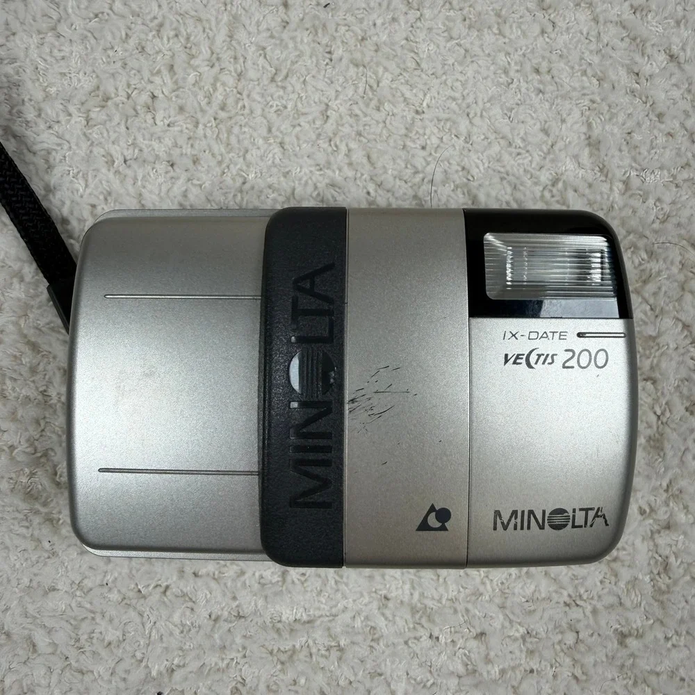 Minolta Vectis 200 IX DATE Silver 35mm Film Camera with Case TESTED